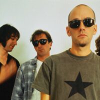 永恒的经典 R.E.M.之《Losing My Religion》赏析